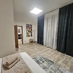 Kompletne Vybaveny S Loznici V Centru U Divadla #homevibes50 Apartment Pardubice