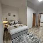 Apartment Kompletne Vybaveny S Loznici V Centru U Divadla #homevibes50 *