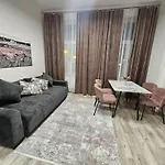 Kompletne Vybaveny S Loznici V Centru U Divadla #homevibes50 Apartment Pardubice