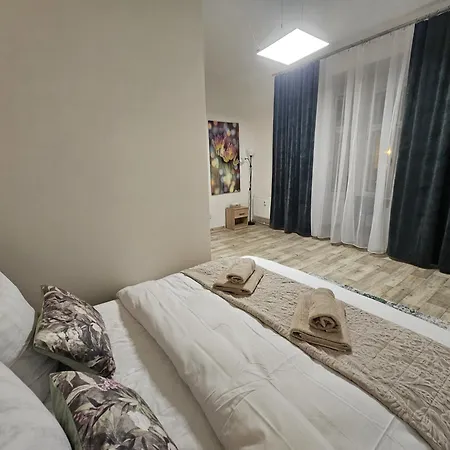 דירה Kompletne Vybaveny S Loznici V Centru U Divadla #homevibes50