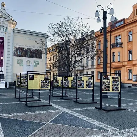 דירה Kompletne Vybaveny S Loznici V Centru U Divadla #homevibes50