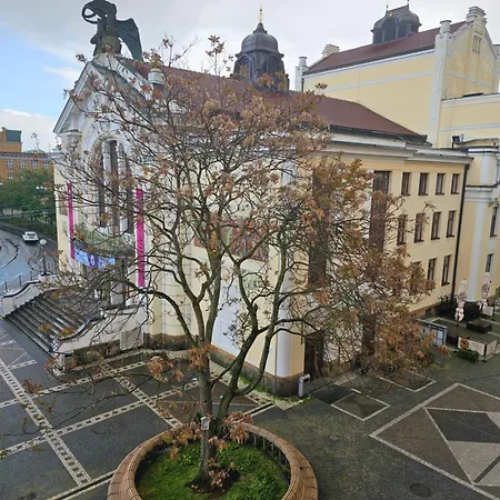 Daire Kompletne Vybaveny S Loznici V Centru U Divadla #homevibes50