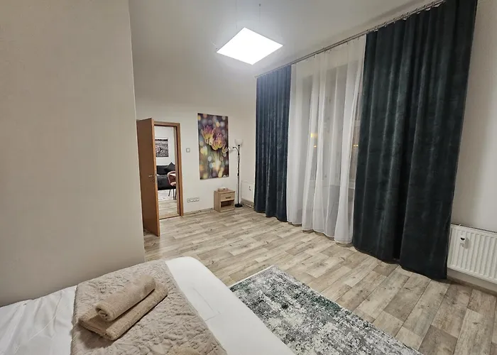 Kompletne Vybaveny S Loznici V Centru U Divadla #homevibes50 公寓 帕尔杜比采