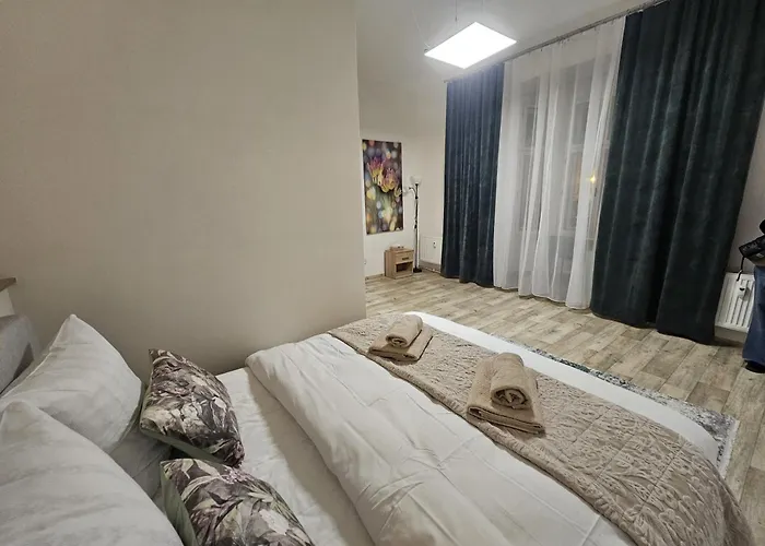 Lägenhet Kompletne Vybaveny S Loznici V Centru U Divadla #homevibes50