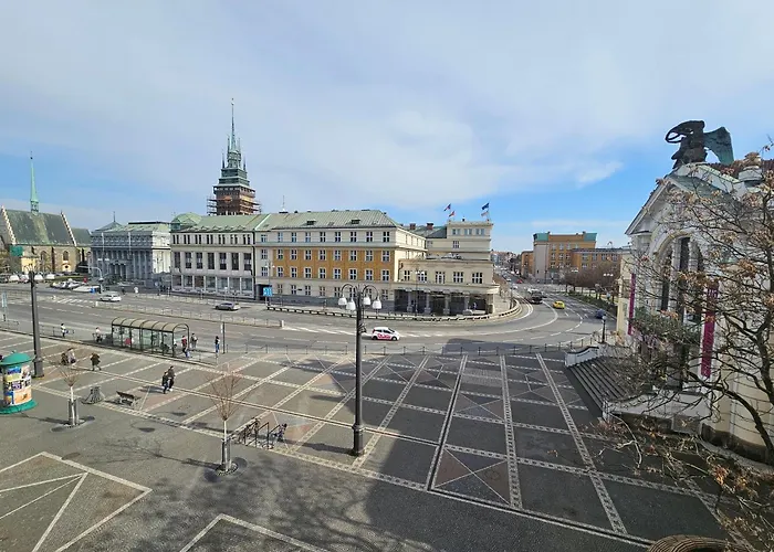 Kompletne Vybaveny S Loznici V Centru U Divadla #homevibes50 *